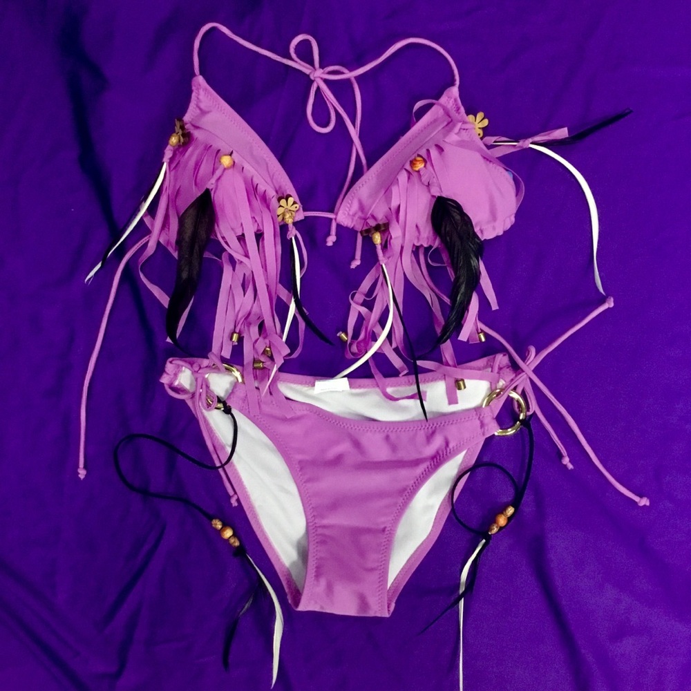 Two-piece feather swimsuit